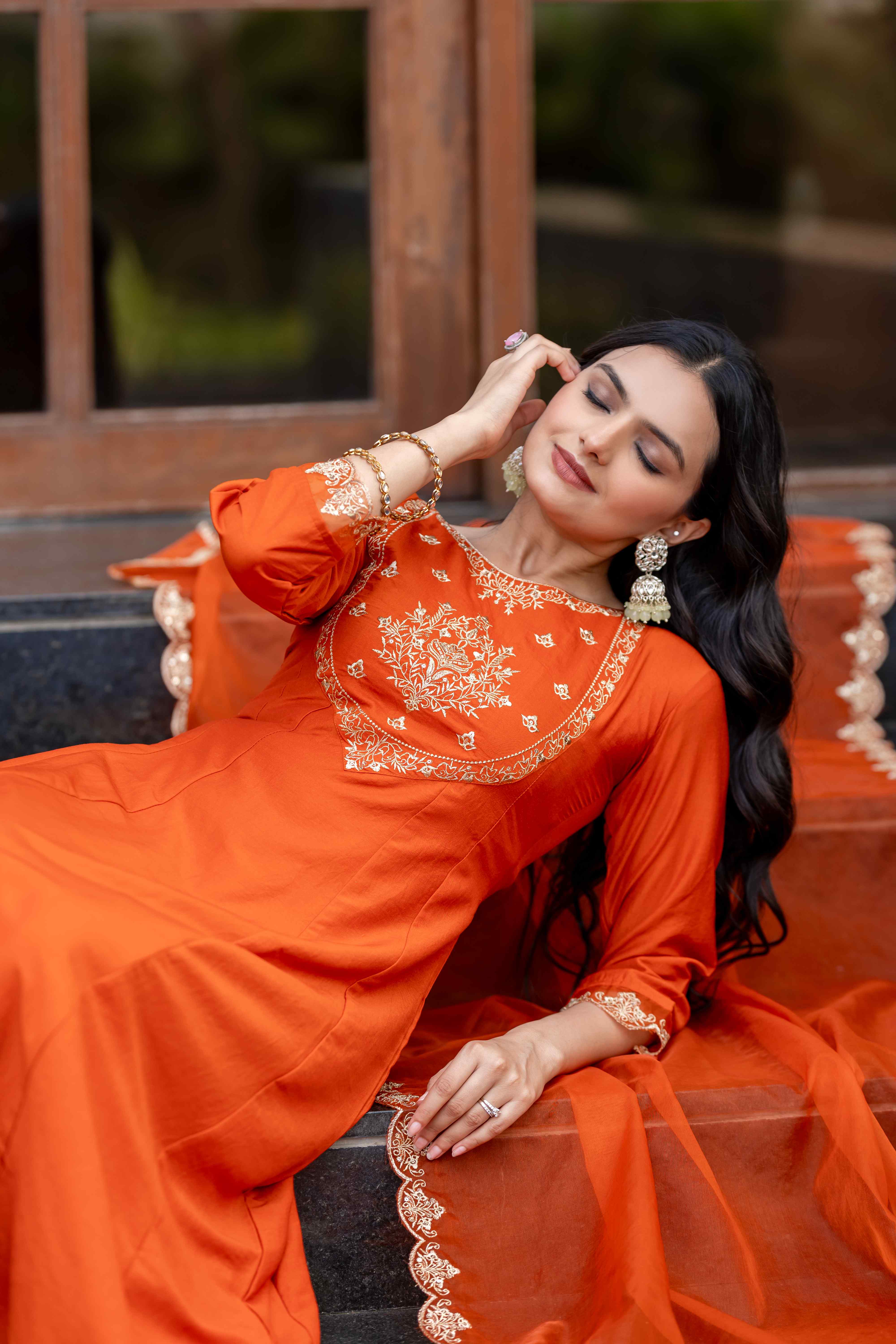 WOMEN'S EMBROIDERED PARTY ANARKALI KURTA SET PAIRED WITH EMBROIDERED ORGANZA DUPATTA & PANT