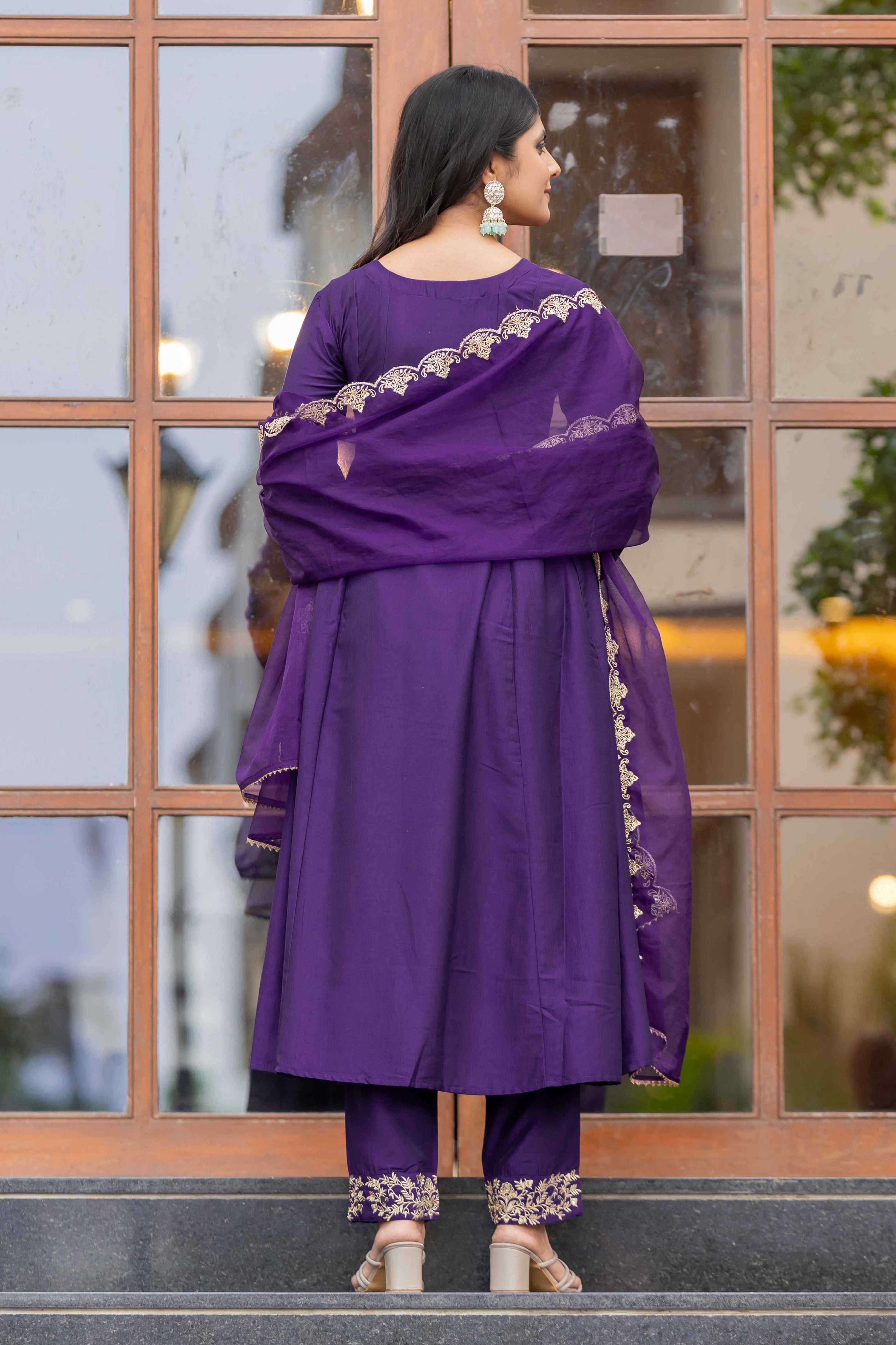 WOMEN'S EMBROIDERED PARTY ANARKALI KURTA SET PAIRED WITH EMBROIDERED ORGANZA DUPATTA & PANT