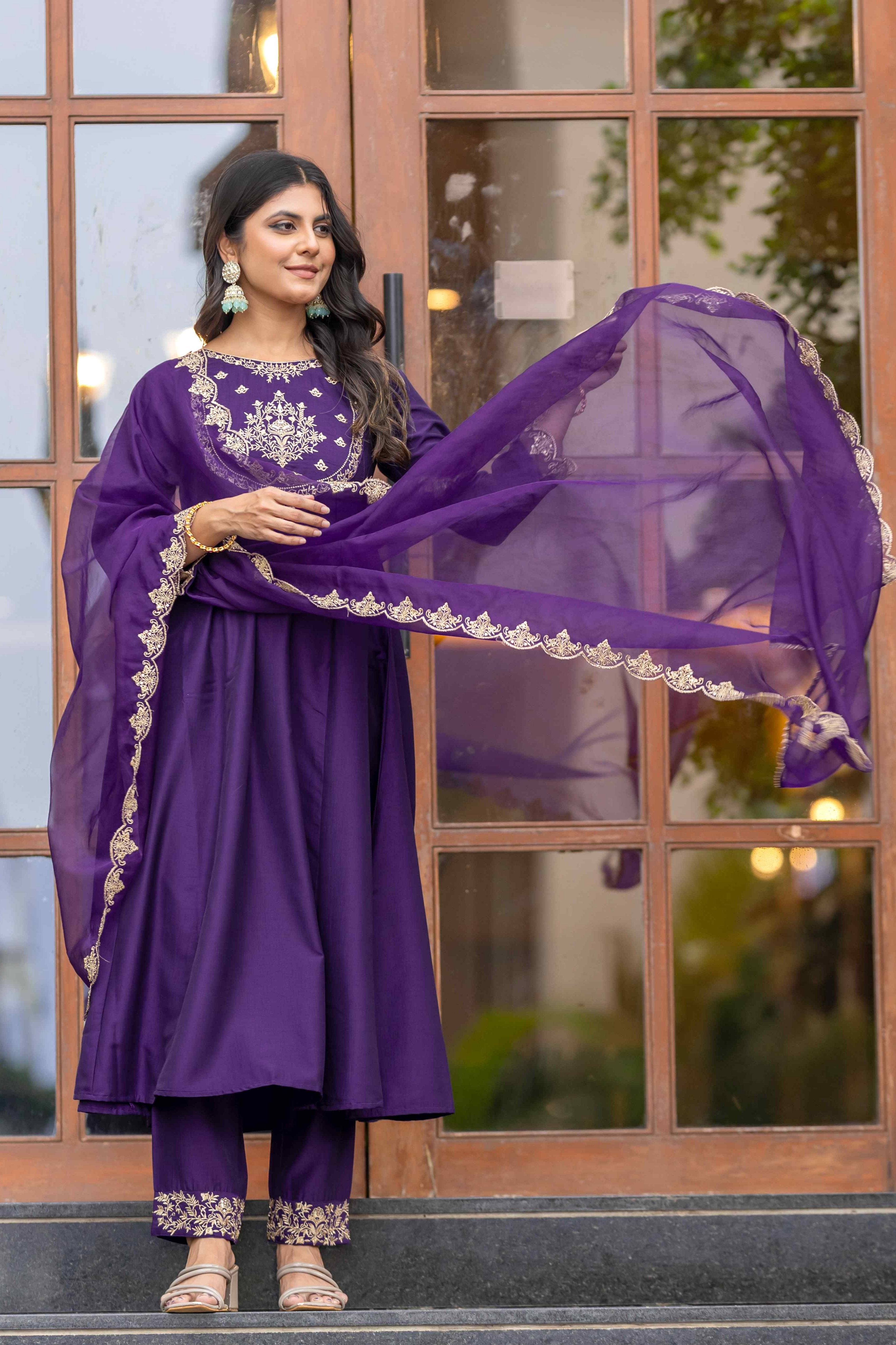 WOMEN'S EMBROIDERED PARTY ANARKALI KURTA SET PAIRED WITH EMBROIDERED ORGANZA DUPATTA & PANT