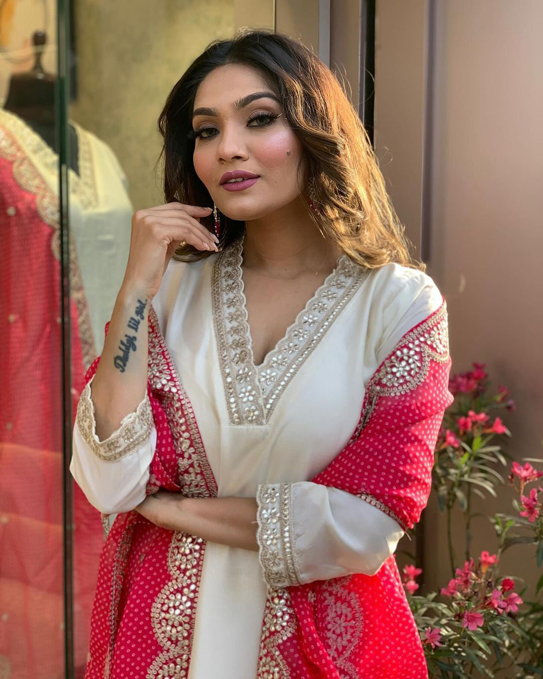 FEATURING BEAUTIFUL HEAVY SUIT SET