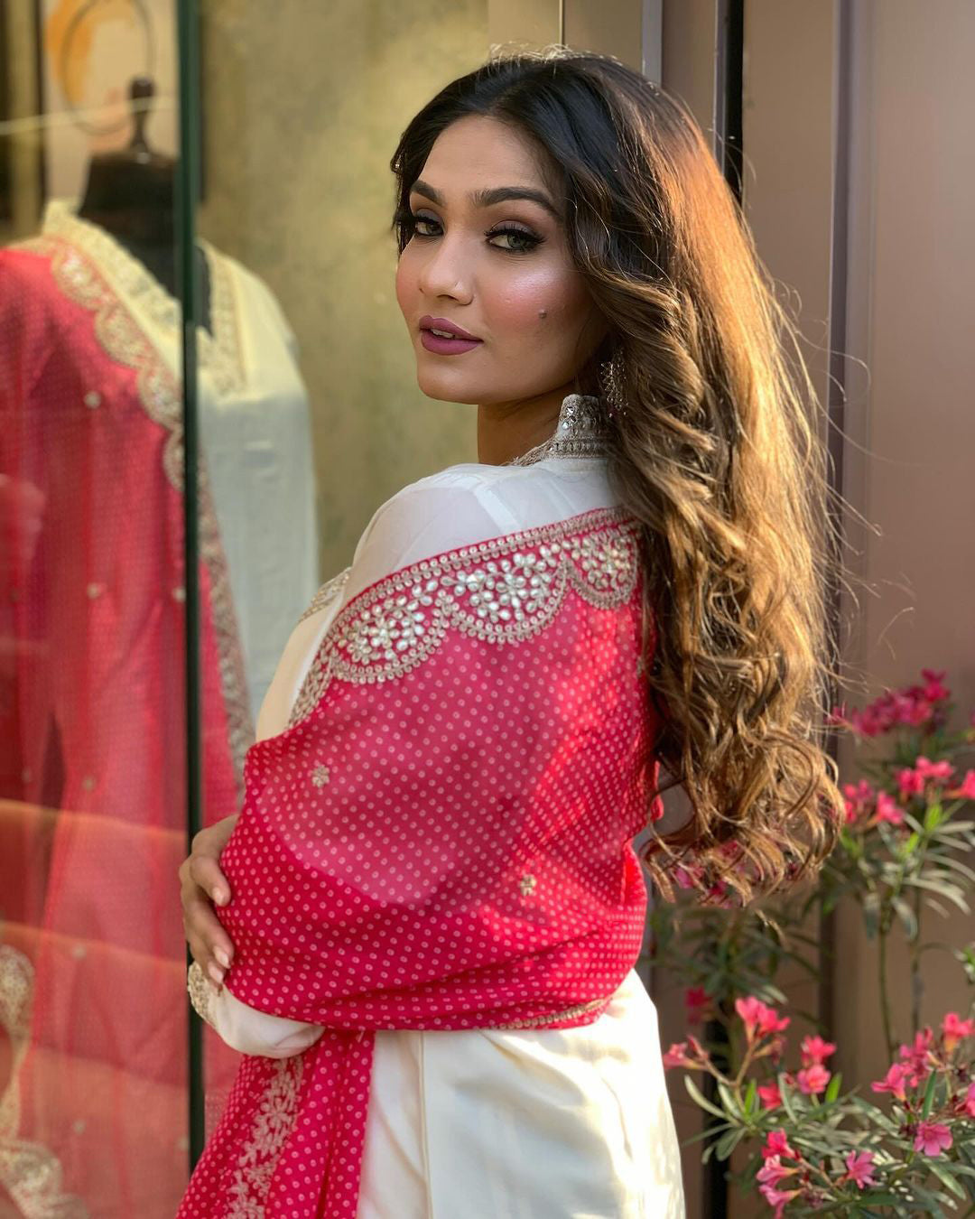 FEATURING BEAUTIFUL HEAVY SUIT SET