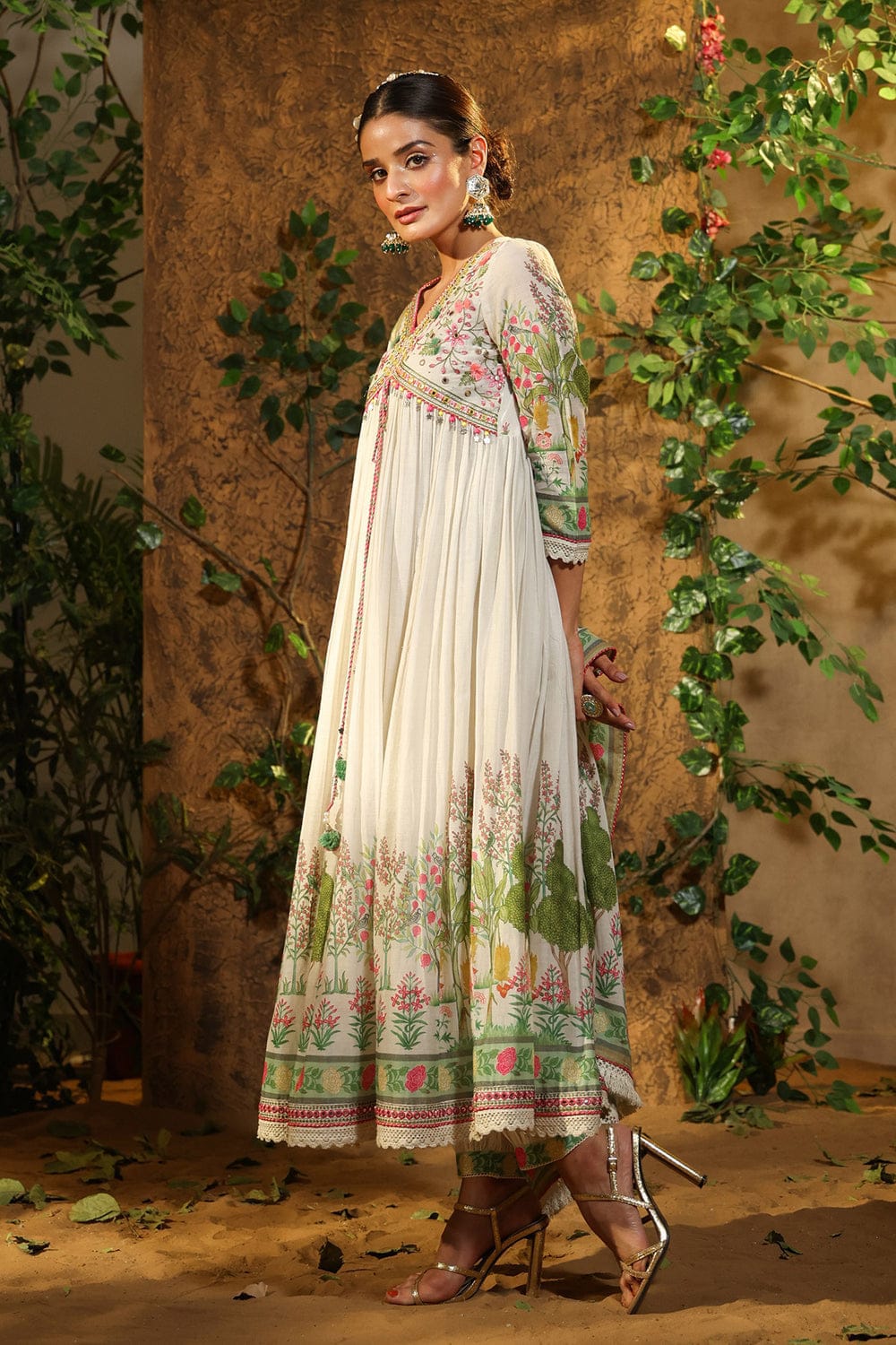 GREEN FLORAL ALIA CUT SUIT SET CHIC AND ELEGANT