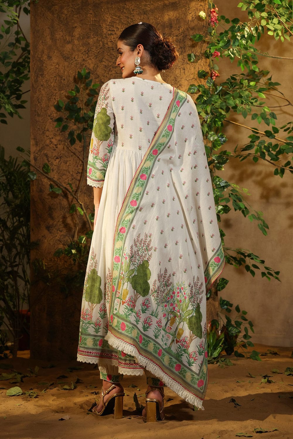 GREEN FLORAL ALIA CUT SUIT SET CHIC AND ELEGANT