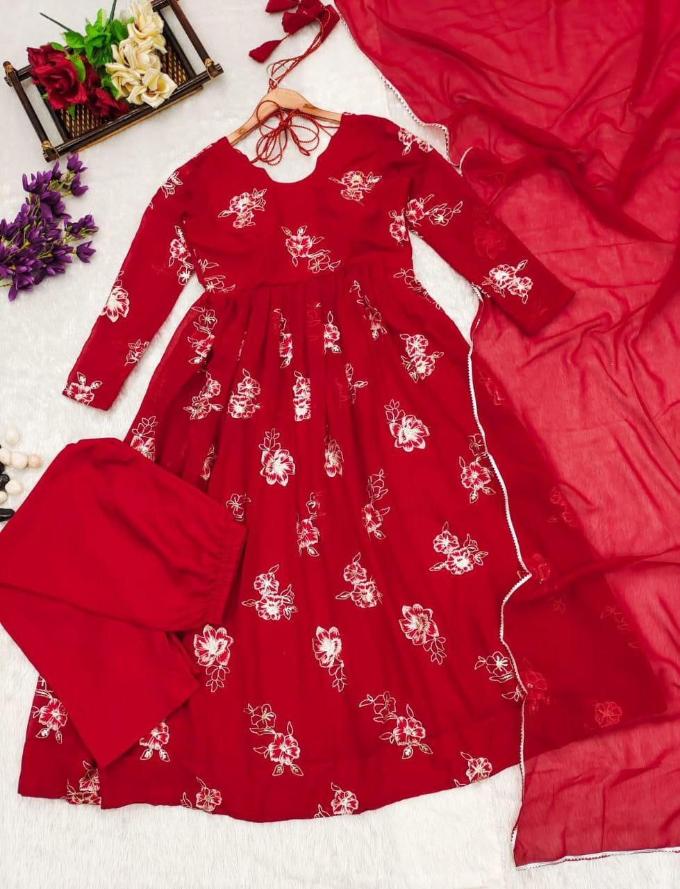 GEORGETTE RED FLAKE EMBROIDERY SUIT SET