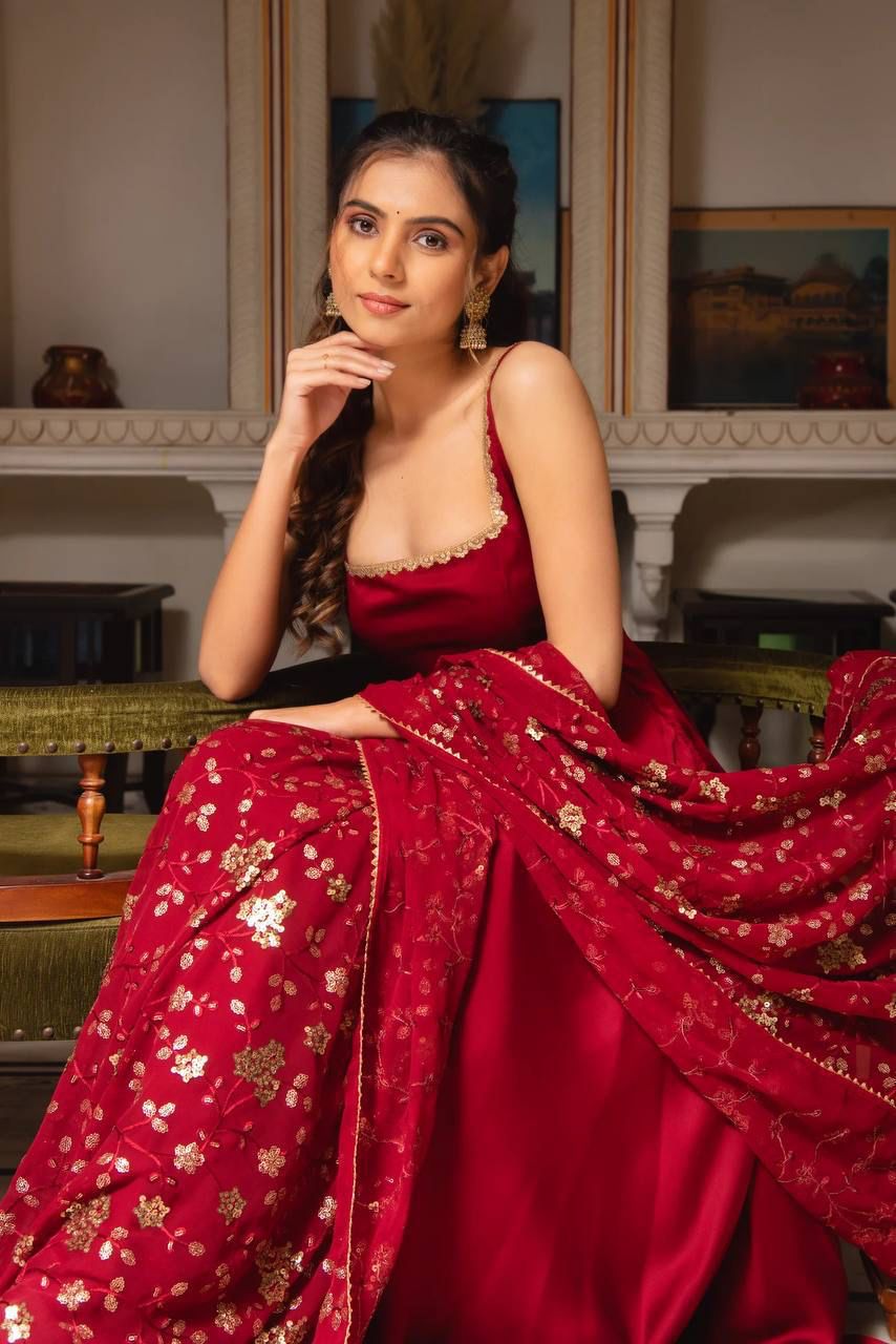 OUR FLARED SUIT SET IS A DANCE OF TRADITION & TRENDS