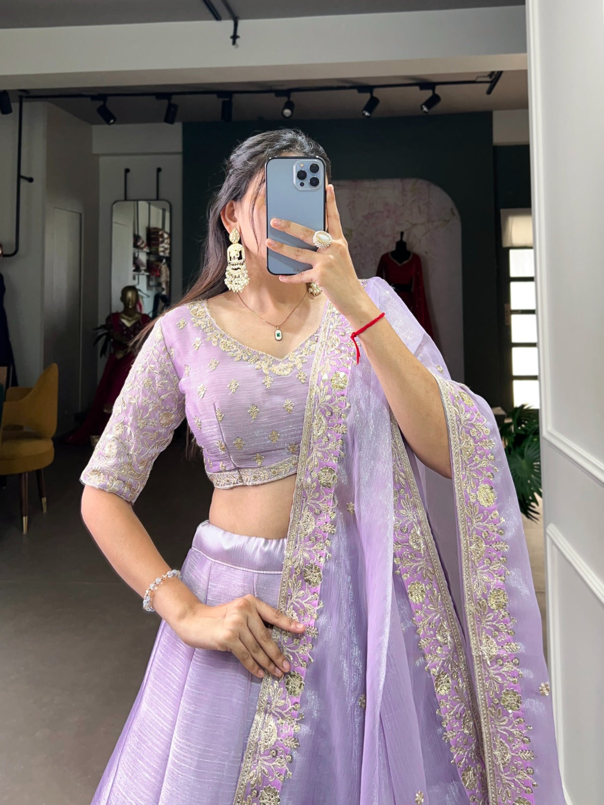 WOMEN'S EMBROIDERED LAVENDER LEHNGA CHOLI WITH HEAVY DUPATTA