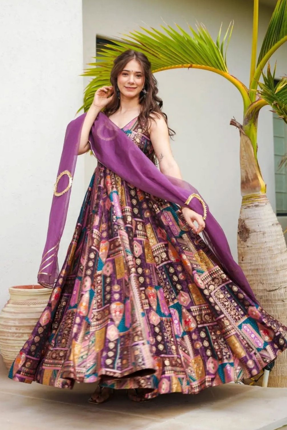 WOMEN'S FLARED GOWN PAIRED WITH ORGANZA DUPATTA