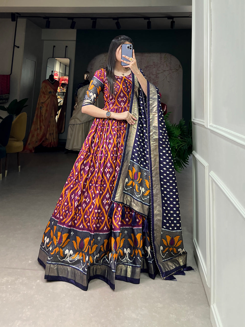 ELEGANT PATOLA GOWN WITH FOIL PRINT