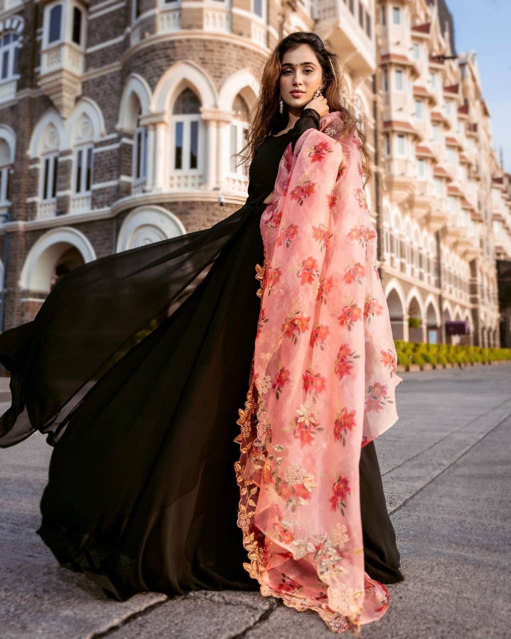 ELEGANT FAUX BLOOMING GOWN WITH PRINTED ORGANZA DUPATTA